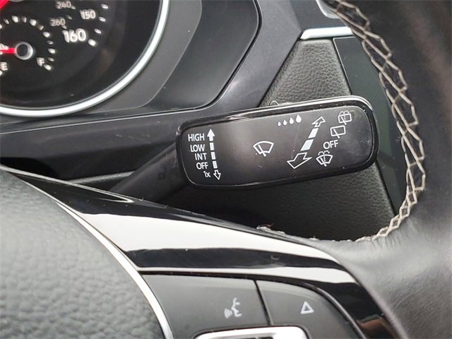 Used 2021 Volkswagen Tiguan SE R-Line image 14