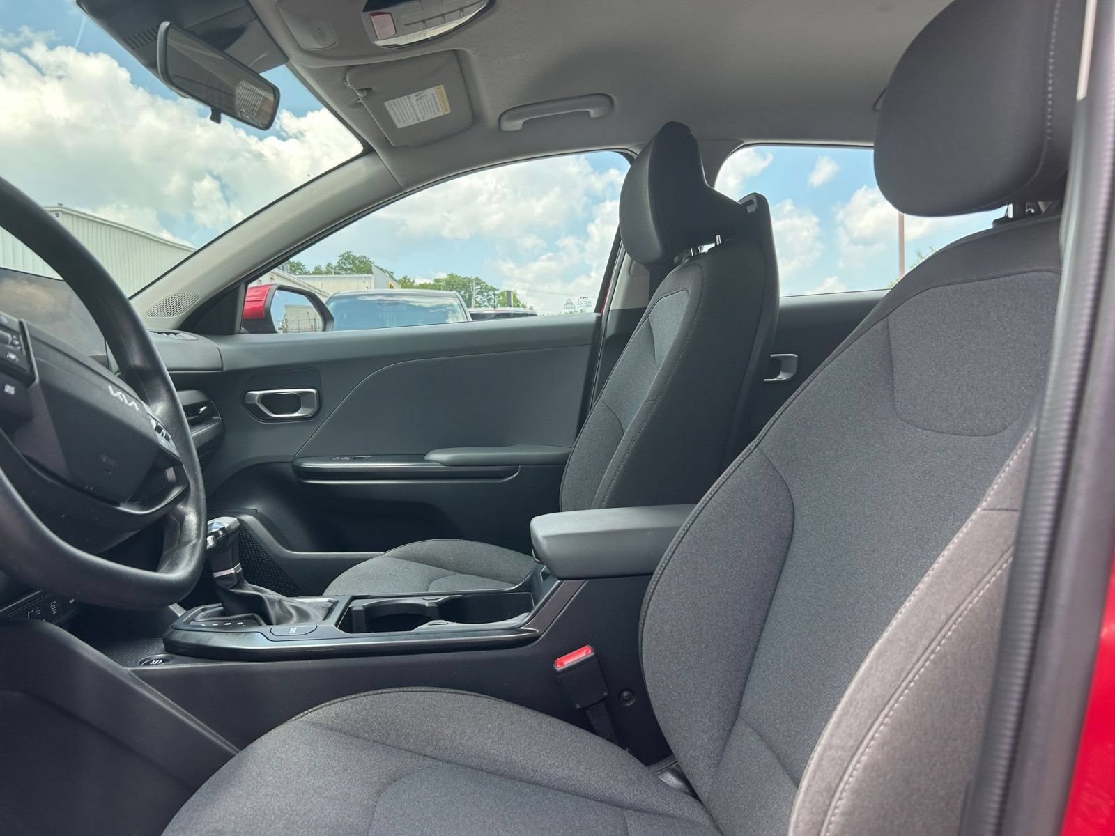 Used 2025 Kia K4 FWD image 21