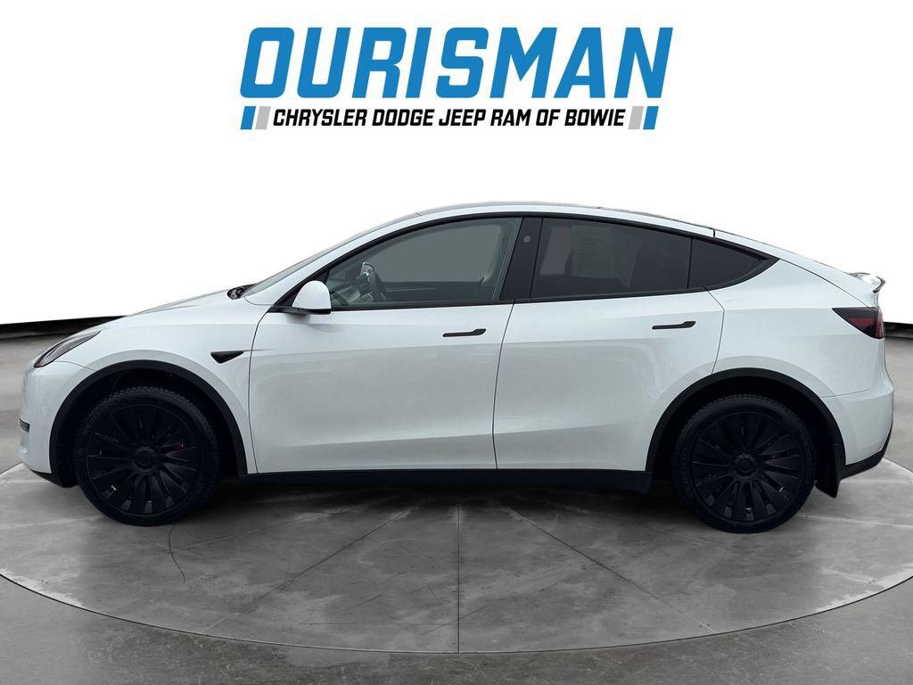 Used 2023 Tesla Model Y Long Range image 3