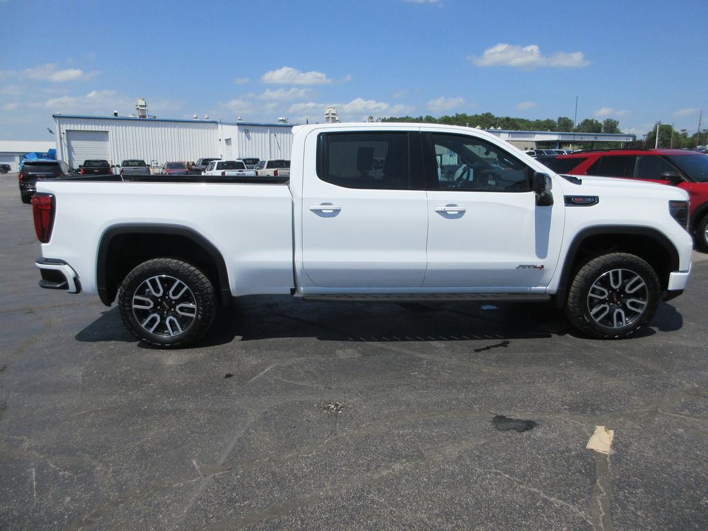 Certified 2025 GMC Sierra 1500 AT4 w/ AT4 Premium Package AWD/4WD image 5