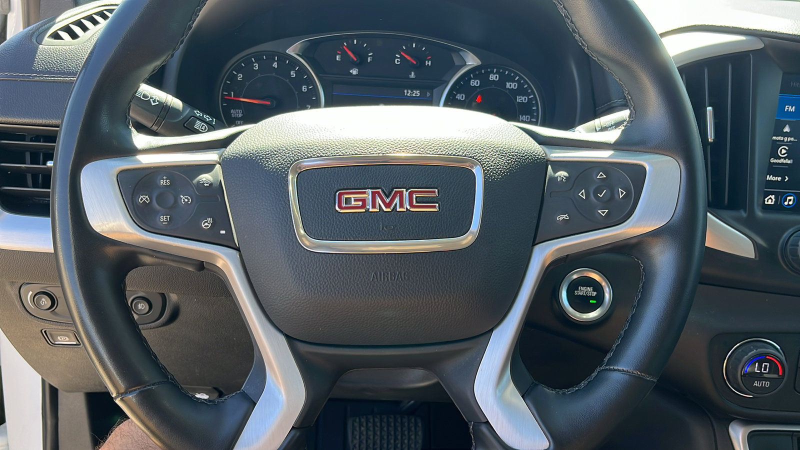 Certified 2024 GMC Terrain SLT image 15