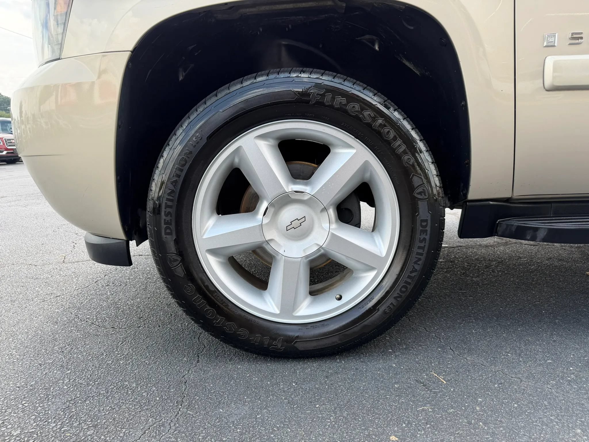 Used 2008 Chevrolet Suburban LT w/ LT Preferred Equipment Group RWD image 27