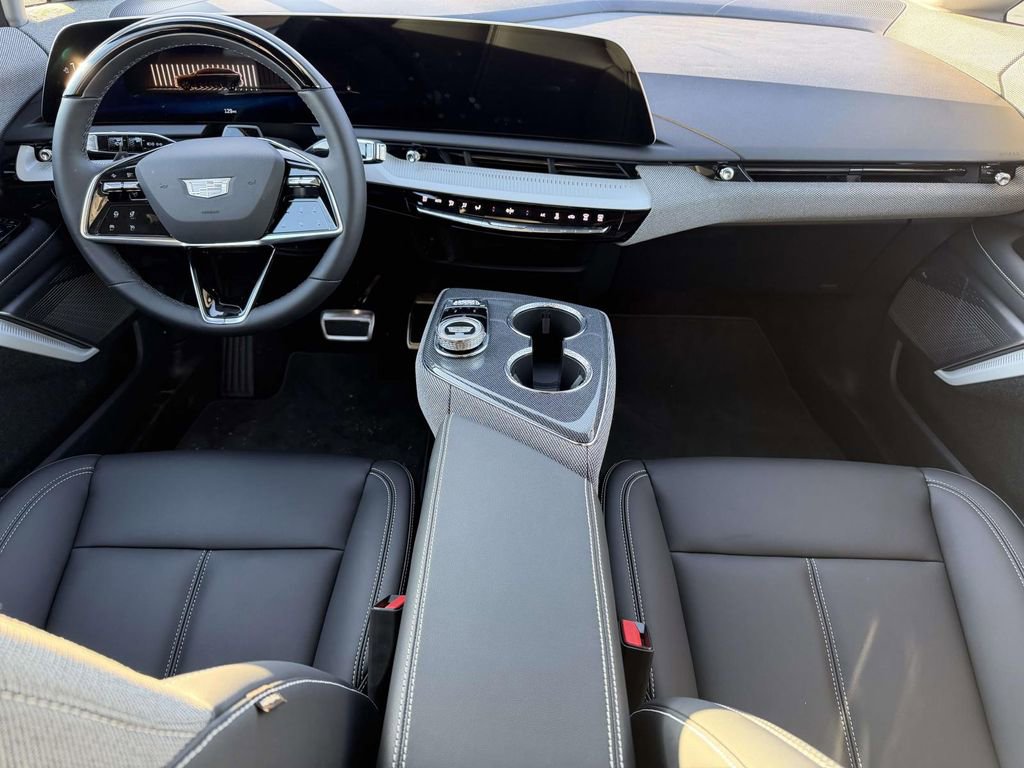 New 2026 Cadillac Optiq Luxury 1 RWD image 18