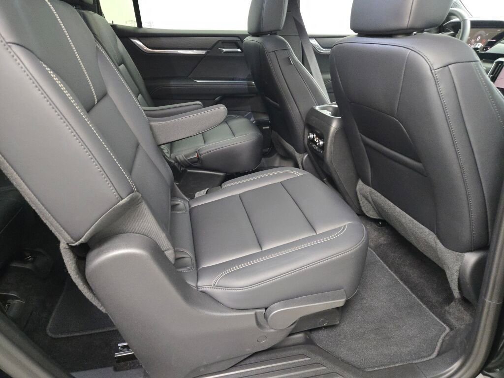 New 2026 GMC Acadia Elevation w/ Black Edition image 11