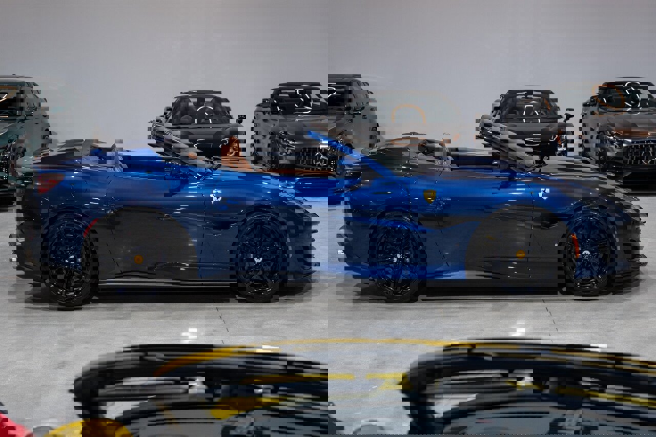 Used 2020 Ferrari Portofino image 8