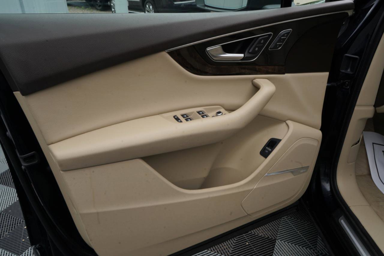 Used 2018 Audi Q7 3.0T Premium Plus AWD/4WD image 15