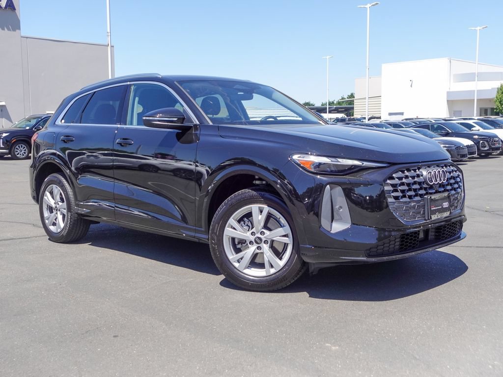 Used 2025 Audi Q5 Premium w/ Convenience Package AWD/4WD image 14