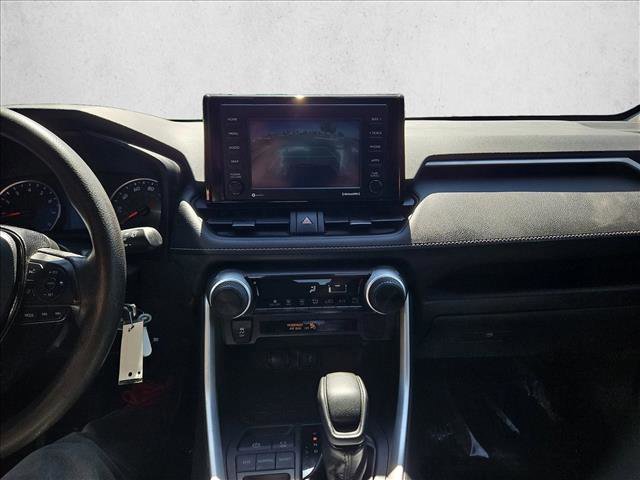Used 2022 Toyota RAV4 LE FWD image 15