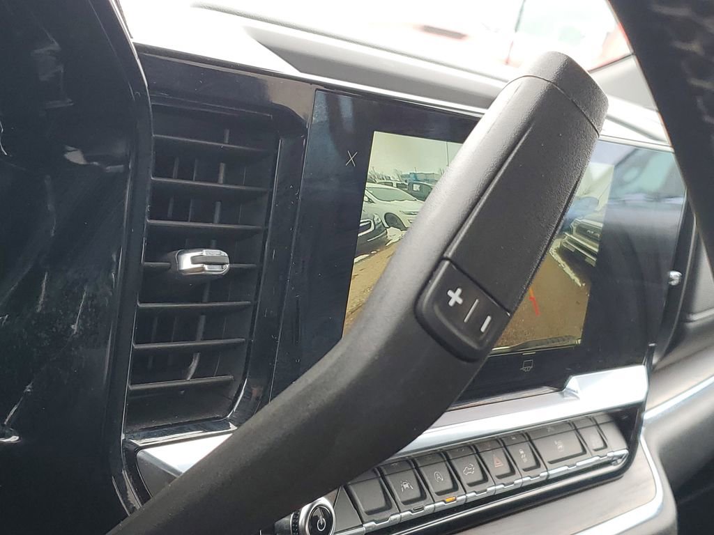 Certified 2025 GMC Sierra 1500 SLT image 19