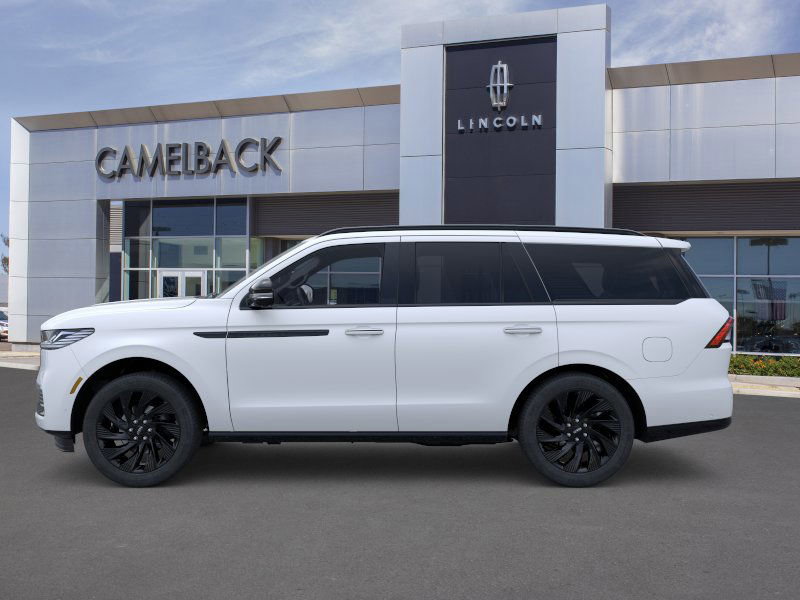 New 2026 Lincoln Navigator Reserve w/ Jet Appearance Package image 3