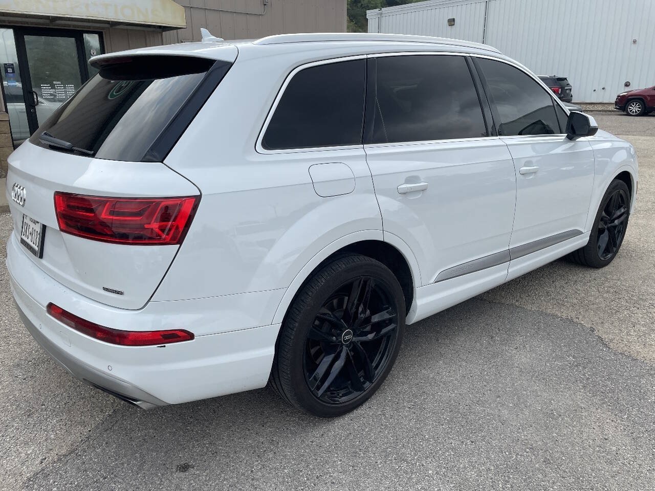 Used 2019 Audi Q7 3.0T Premium Plus AWD/4WD image 9