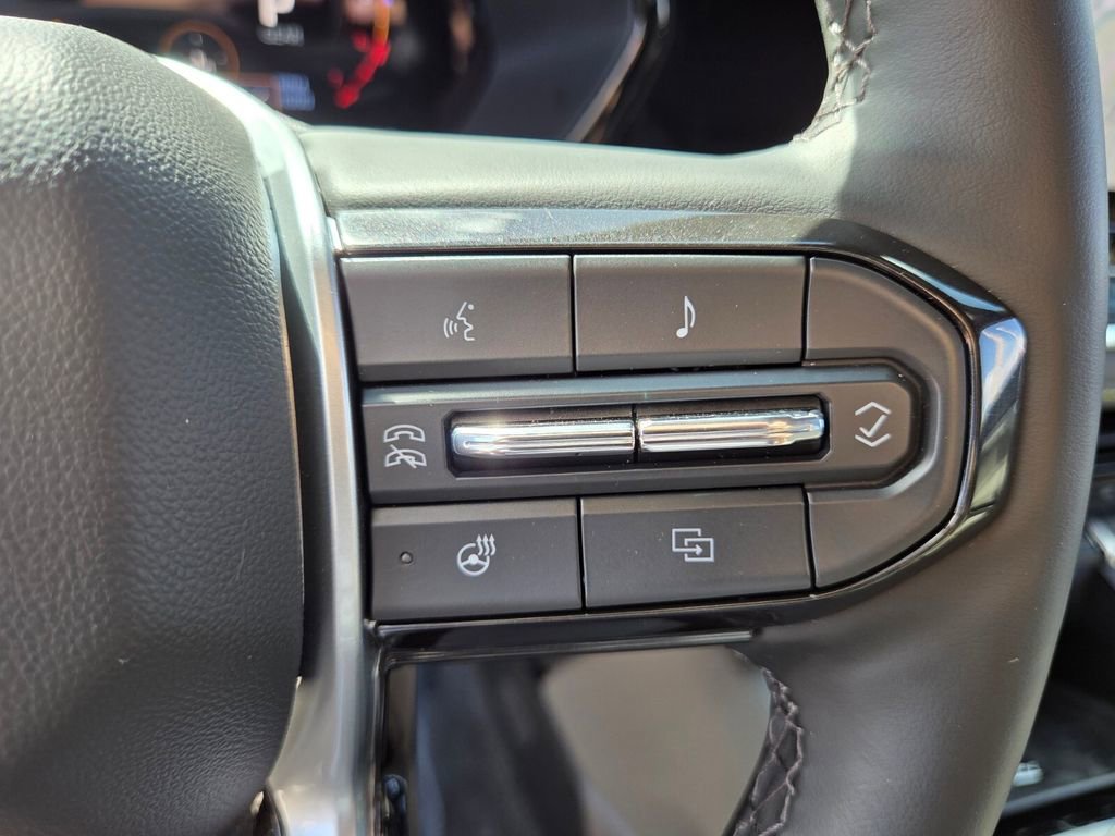 Used 2025 Chevrolet Colorado ZR2 w/ Technology Package image 23