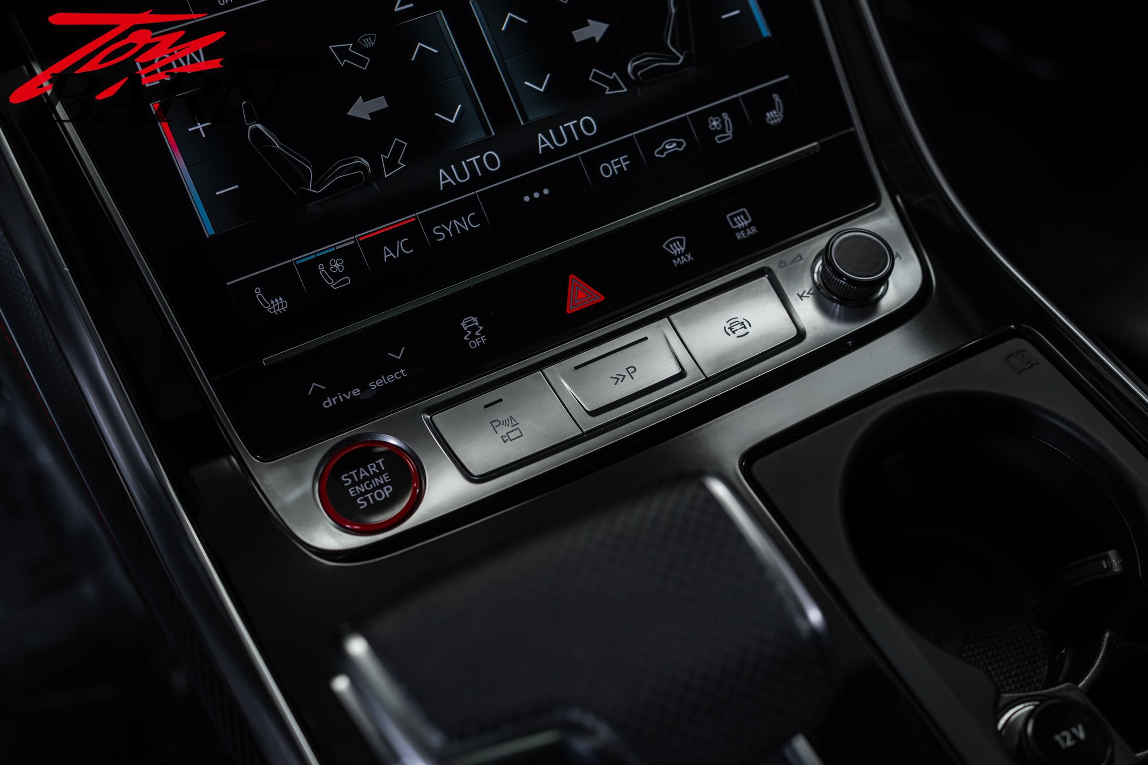 Used 2025 Audi SQ7 Prestige AWD/4WD image 40