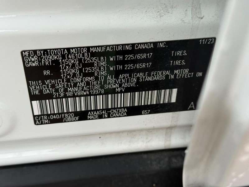 Used 2024 Toyota RAV4 LE image 31
