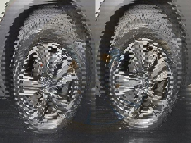 Certified 2025 Lexus UX 300h FWD w/ Accessory Package (Z1) image 11