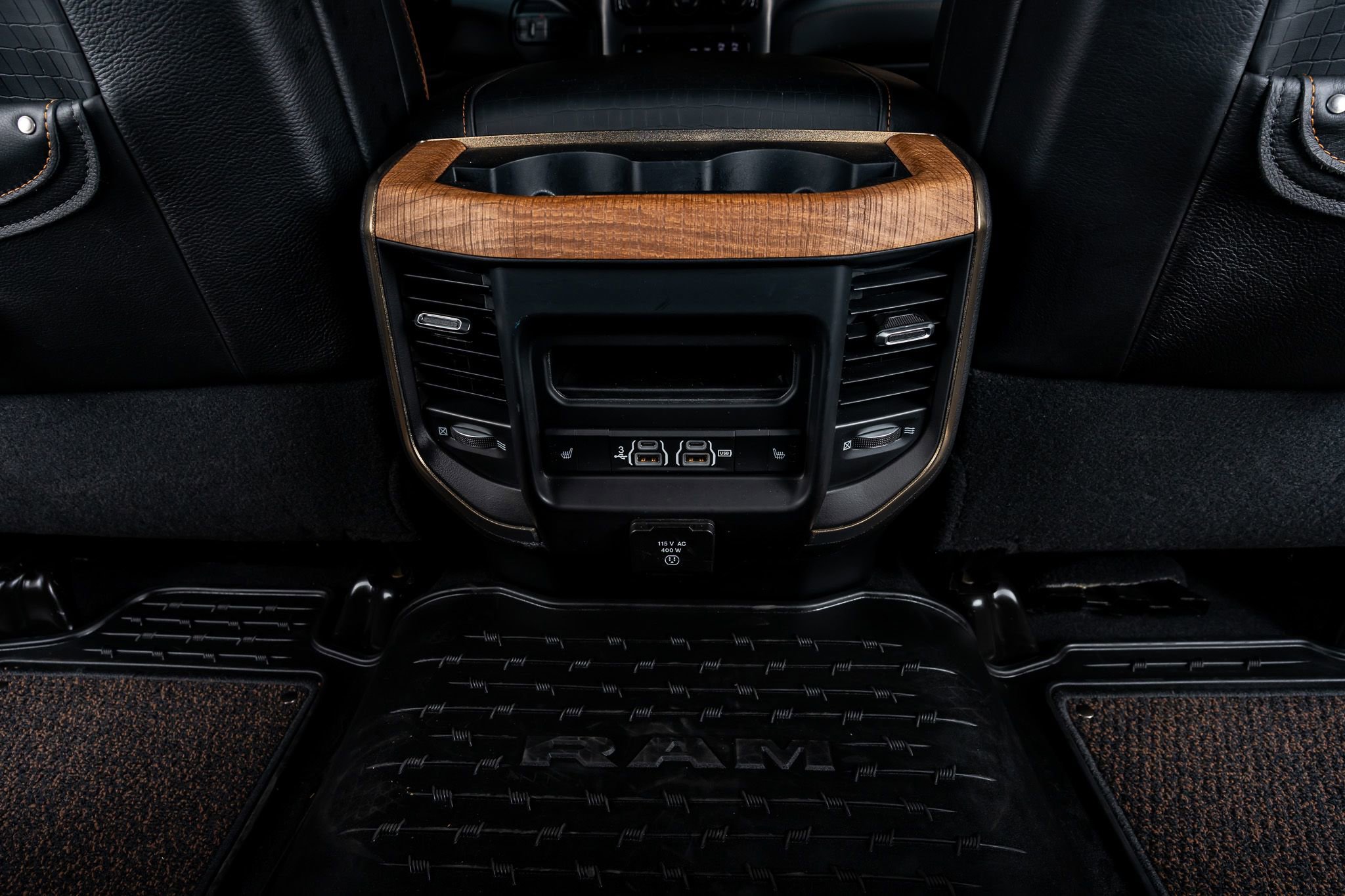 Used 2020 RAM 3500 Limited image 33