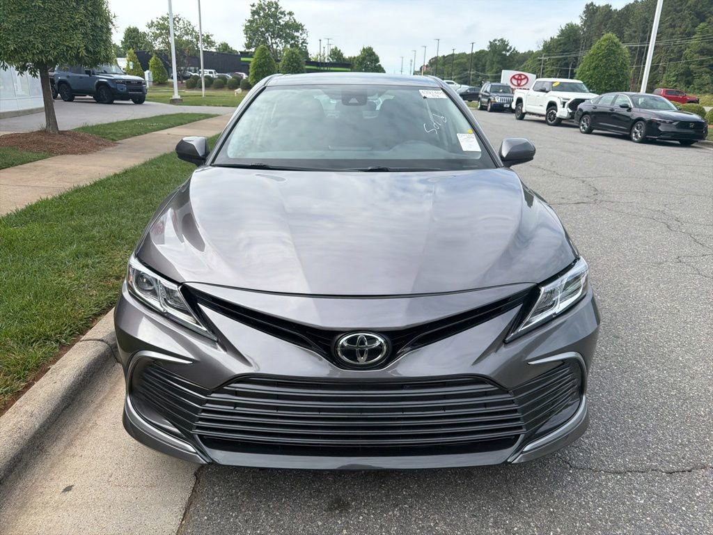 Used 2024 Toyota Camry LE FWD image 3