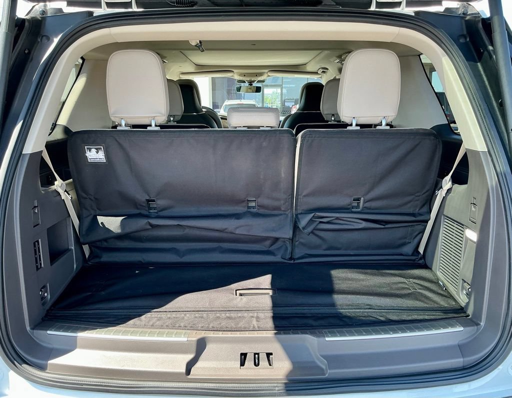 Used 2024 Lincoln Navigator Reserve w/ Monochromatic Package AWD/4WD image 19