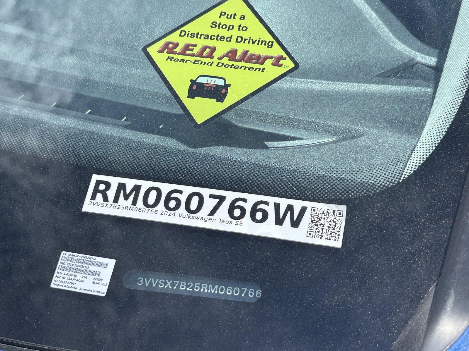 Used 2024 Volkswagen Taos SE image 34