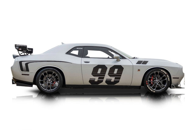 Used 2021 Dodge Challenger R/T Scat Pack RWD image 2