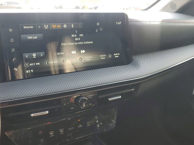 Certified 2025 Nissan Kicks SR image 25