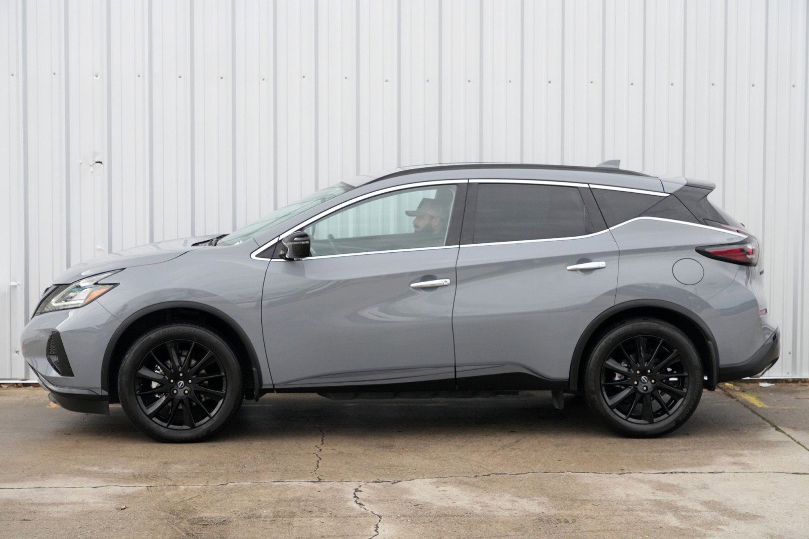 Used 2024 Nissan Murano SV w/ SV Midnight Edition Package image 41