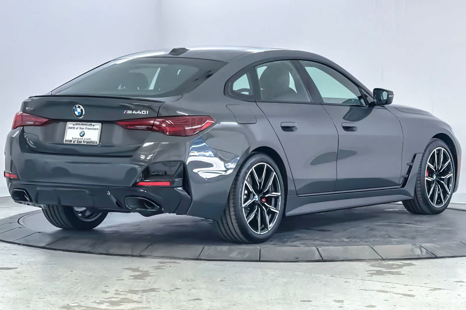 New 2026 BMW 440i xDrive w/ Premium Package AWD/4WD image 2