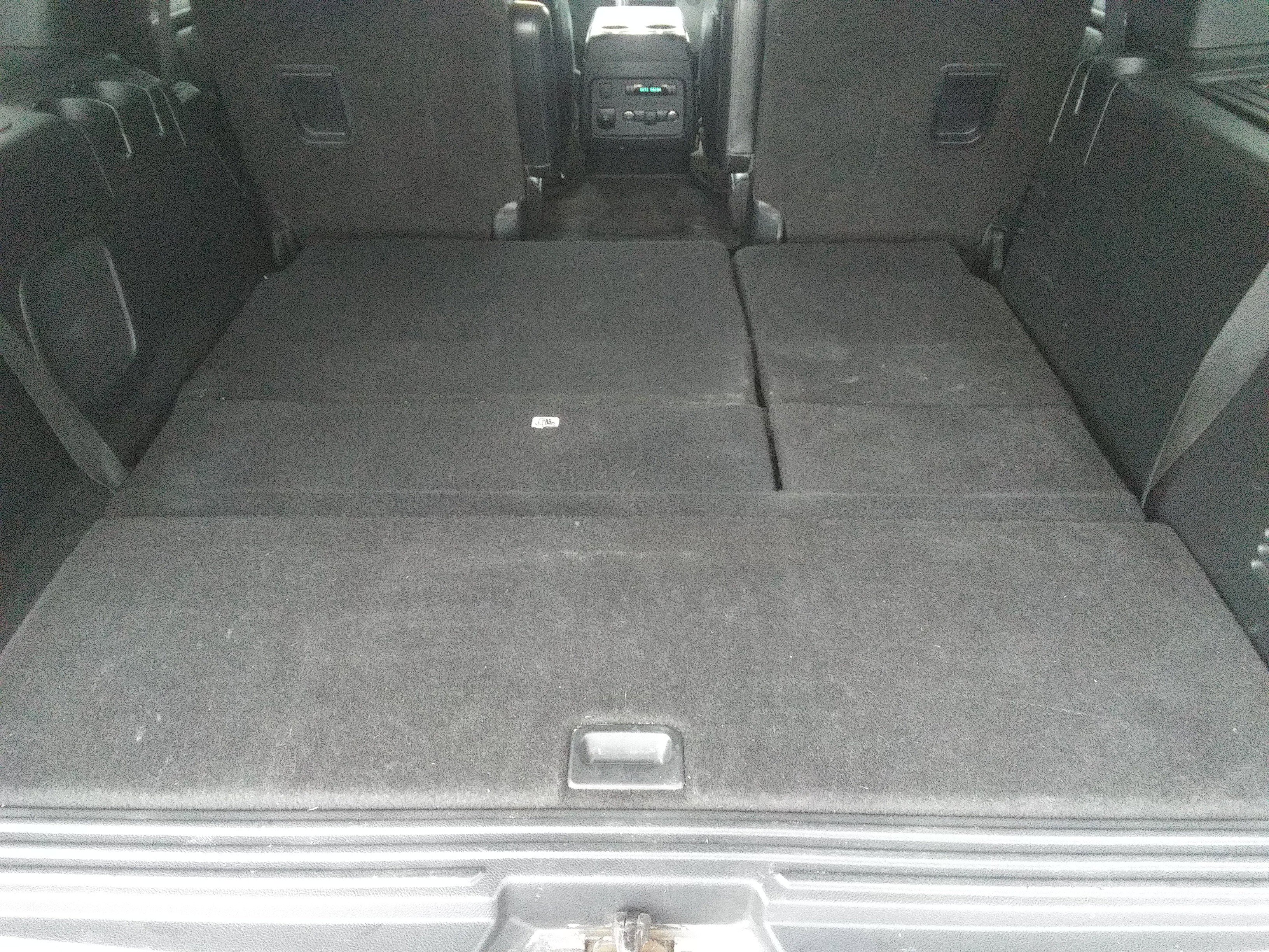 Used 2016 Ford Expedition Limited w/ Equipment Group 301A image 8