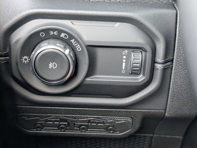 New 2026 Jeep Wrangler Unlimited Rubicon AWD/4WD image 13