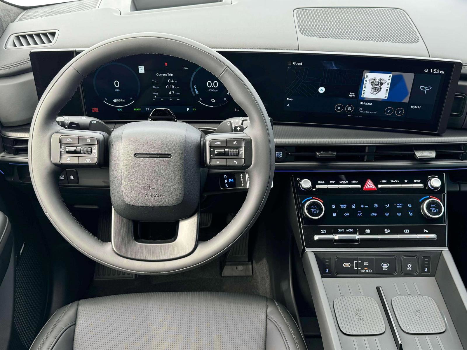 Used 2025 Hyundai Santa Fe Calligraphy image 10