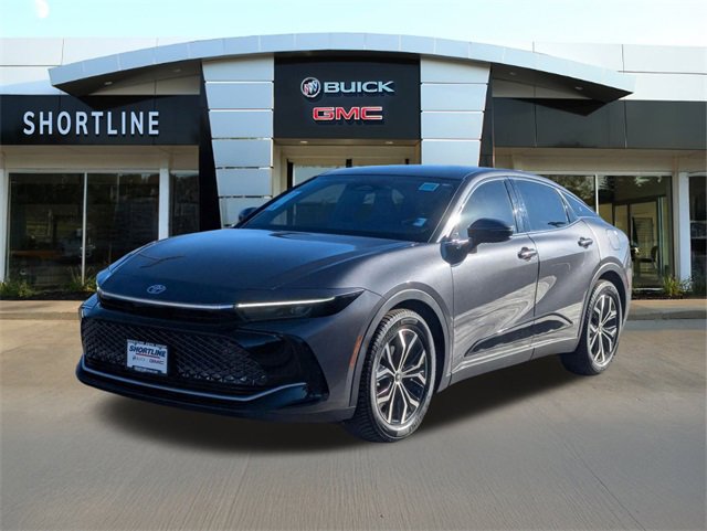 Used 2023 Toyota Crown XLE image 7