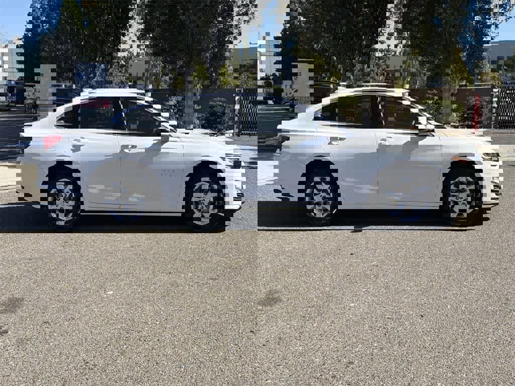 Used 2024 Chevrolet Malibu LT image 7