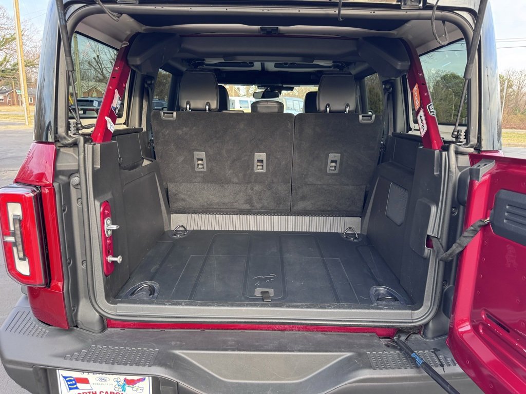 Used 2025 Ford Bronco Badlands image 41