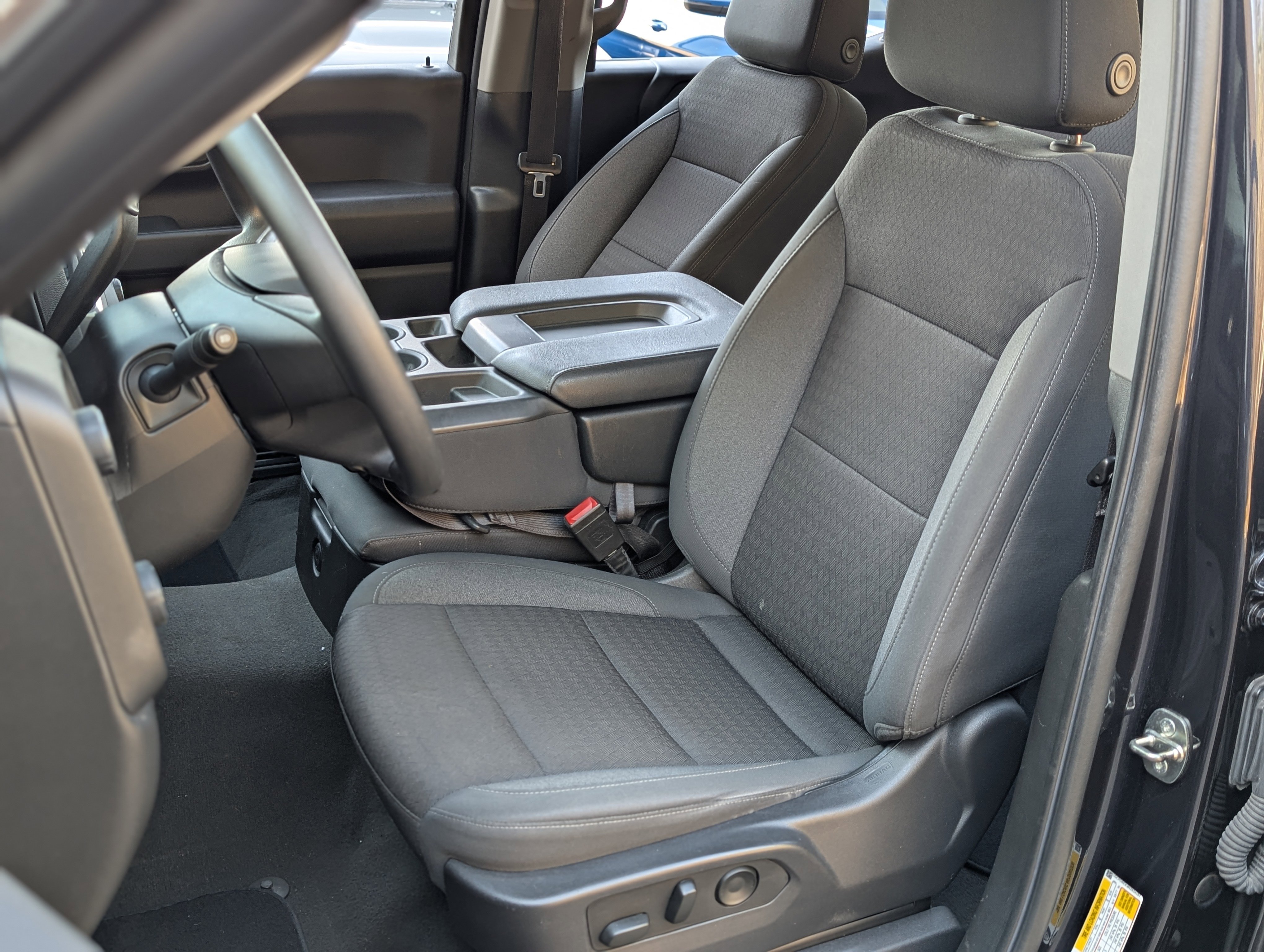 Used 2022 Chevrolet Silverado 1500 Custom AWD/4WD image 16