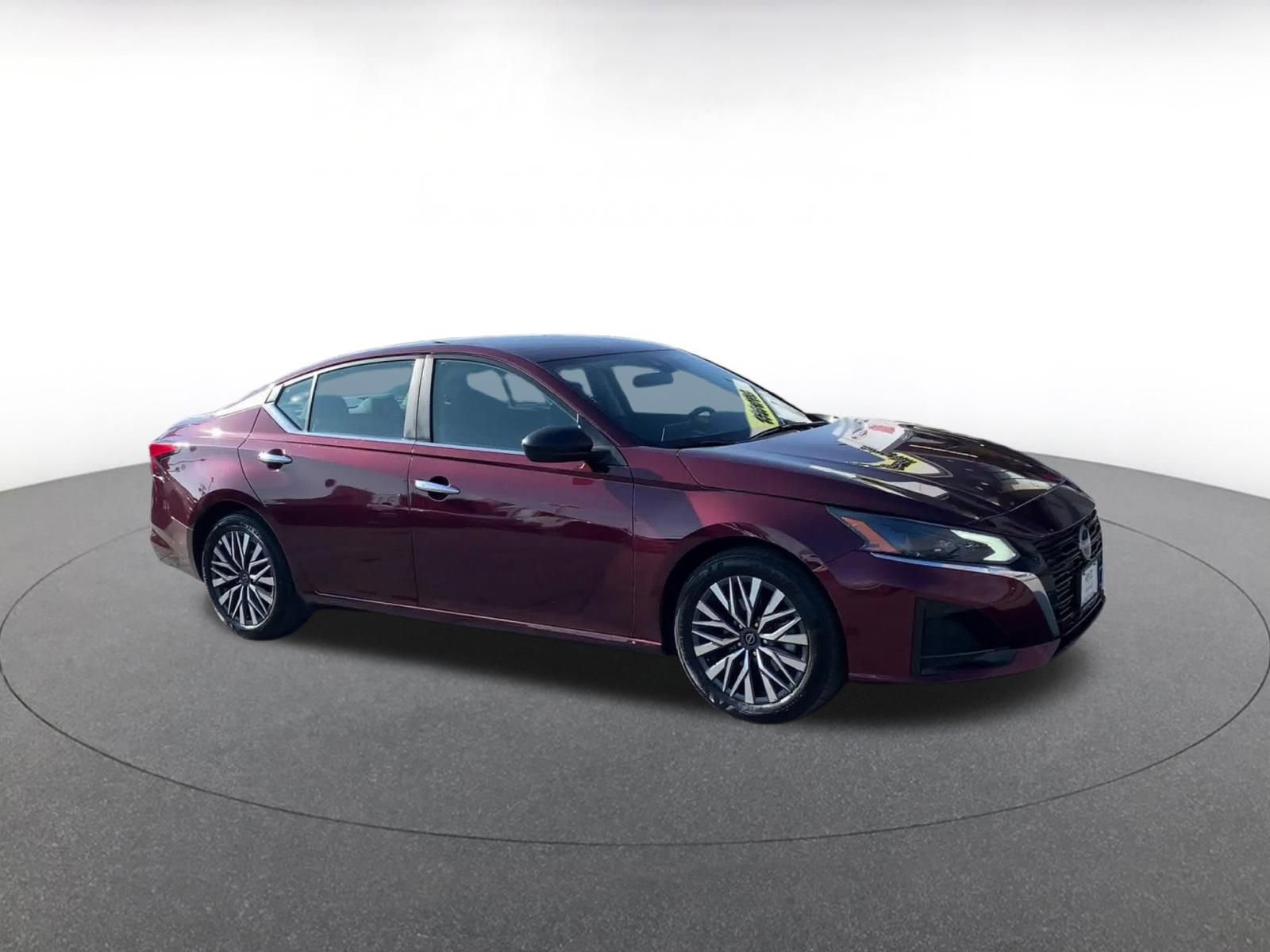 Used 2025 Nissan Altima 2.5 SV video 2