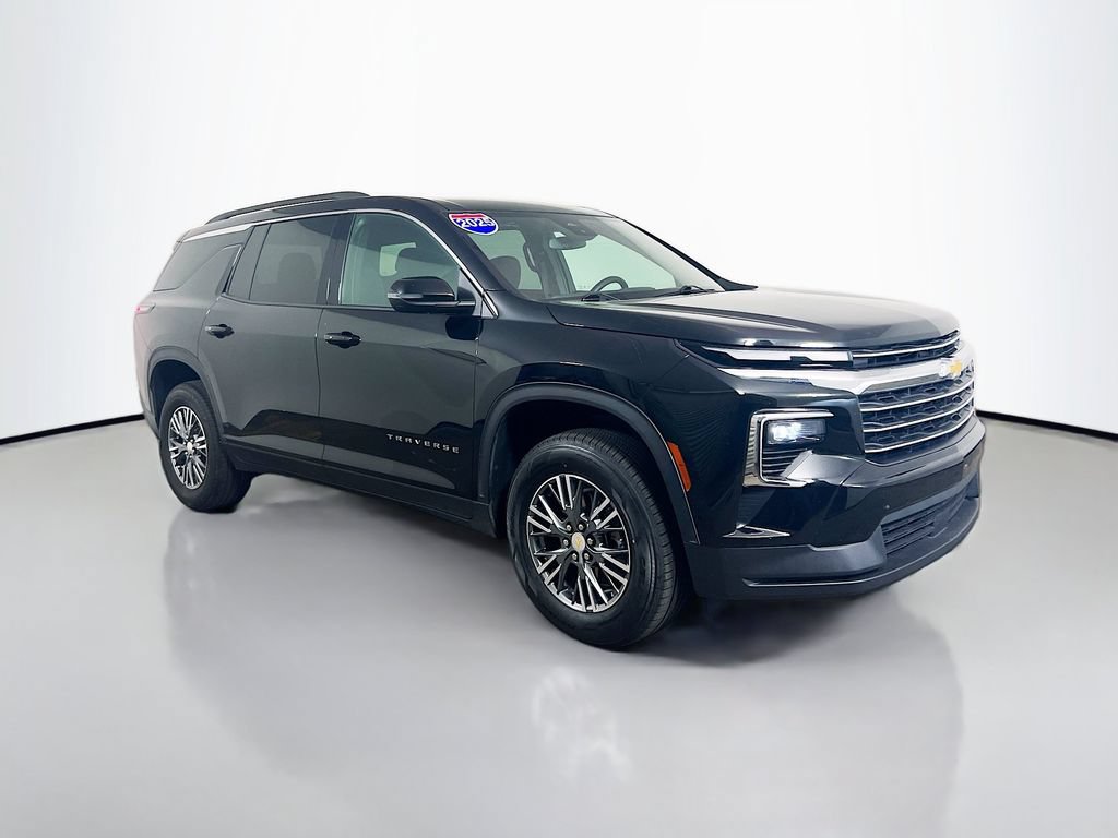 Used 2025 Chevrolet Traverse LT FWD video 1