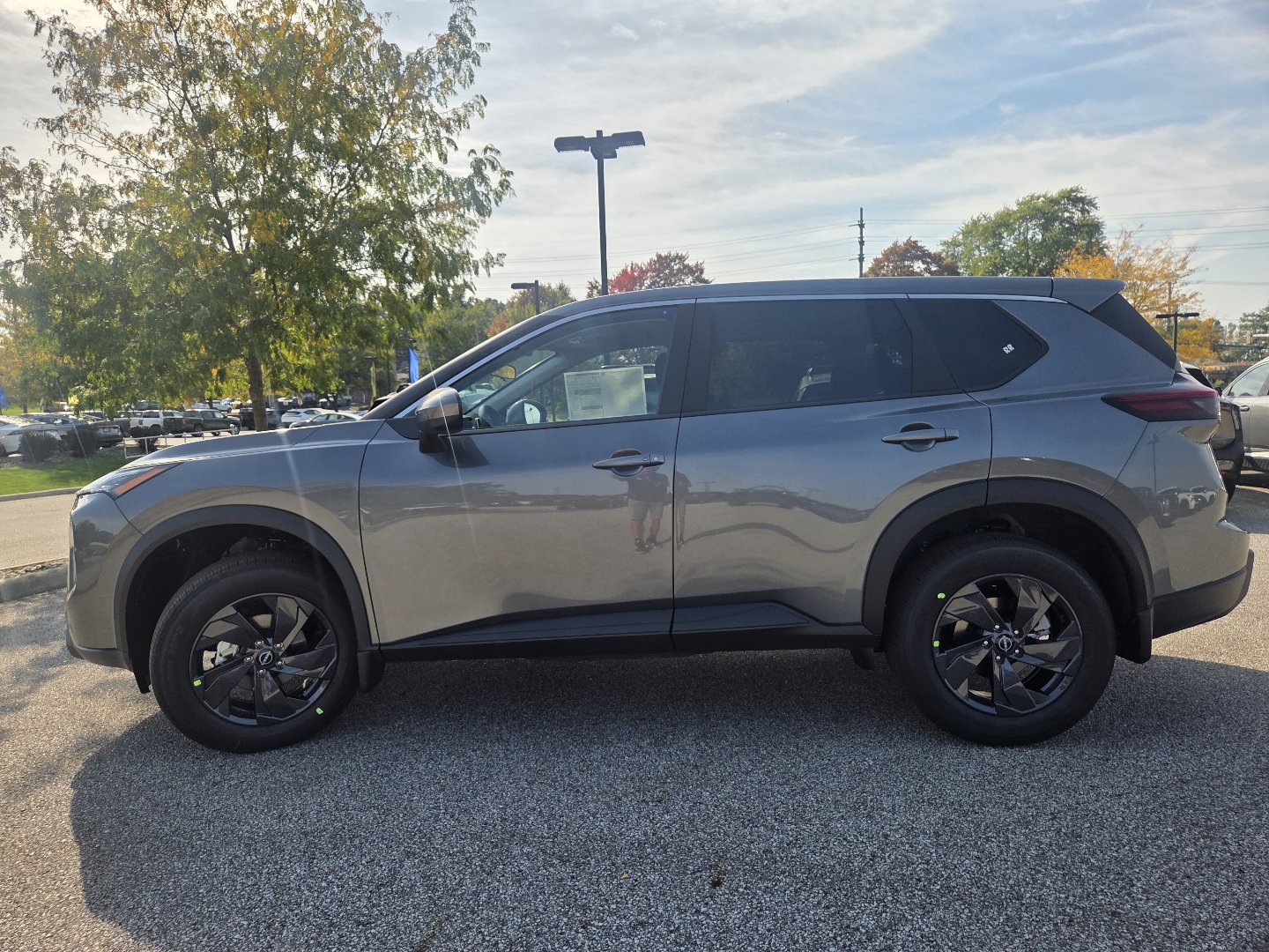 New 2027 Nissan Rogue SV AWD/4WD image 14
