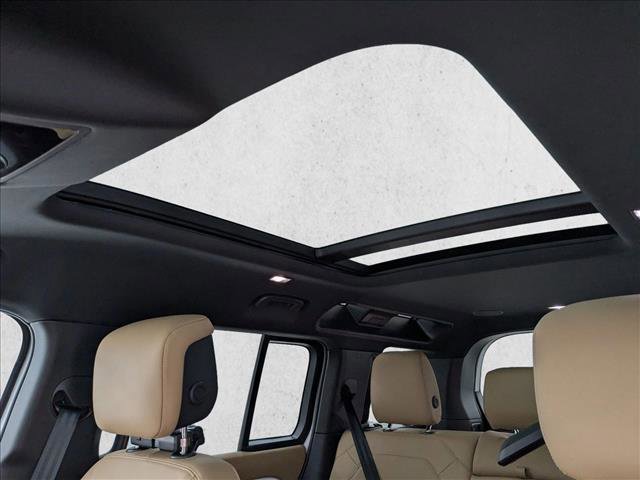 New 2026 Land Rover Defender 110 X-Dynamic SE image 14