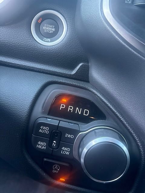 Used 2025 RAM 1500 Big Horn AWD/4WD image 9