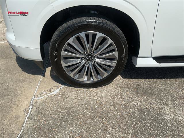 Used 2025 INFINITI QX80 Sensory image 26
