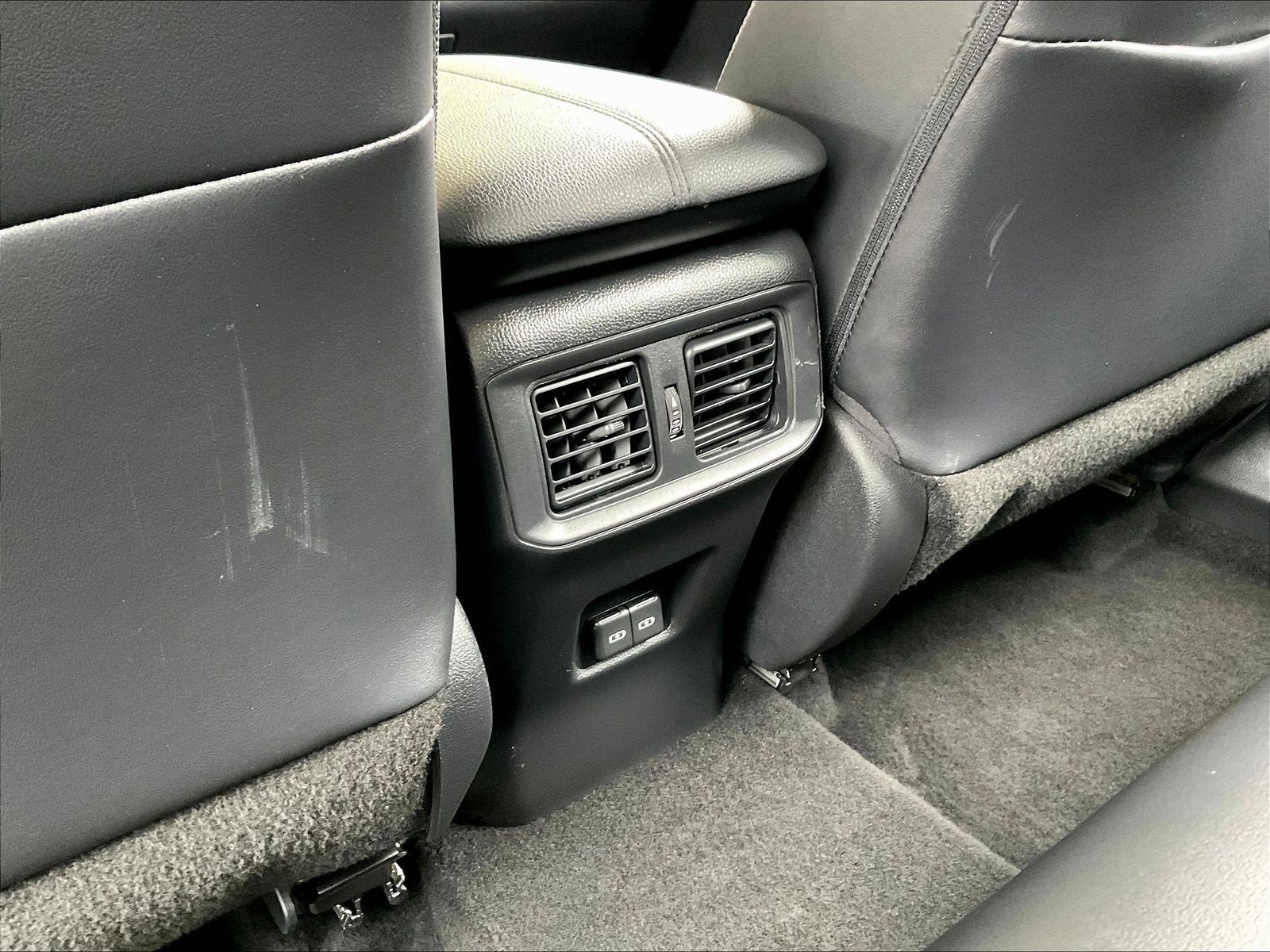 Used 2024 Toyota RAV4 XLE Premium FWD image 10