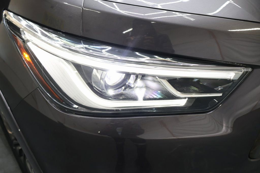 Used 2023 INFINITI QX80 Premium Select w/ Cargo Package image 28