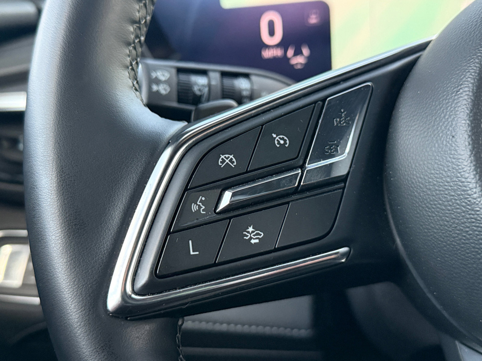 Used 2025 Buick Enclave Preferred image 25