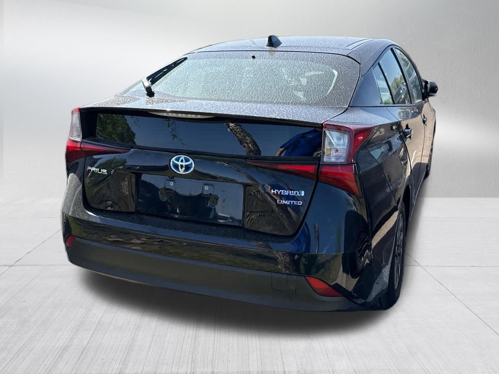 Used 2021 Toyota Prius Limited w/ Premium Convenience Package FWD image 6