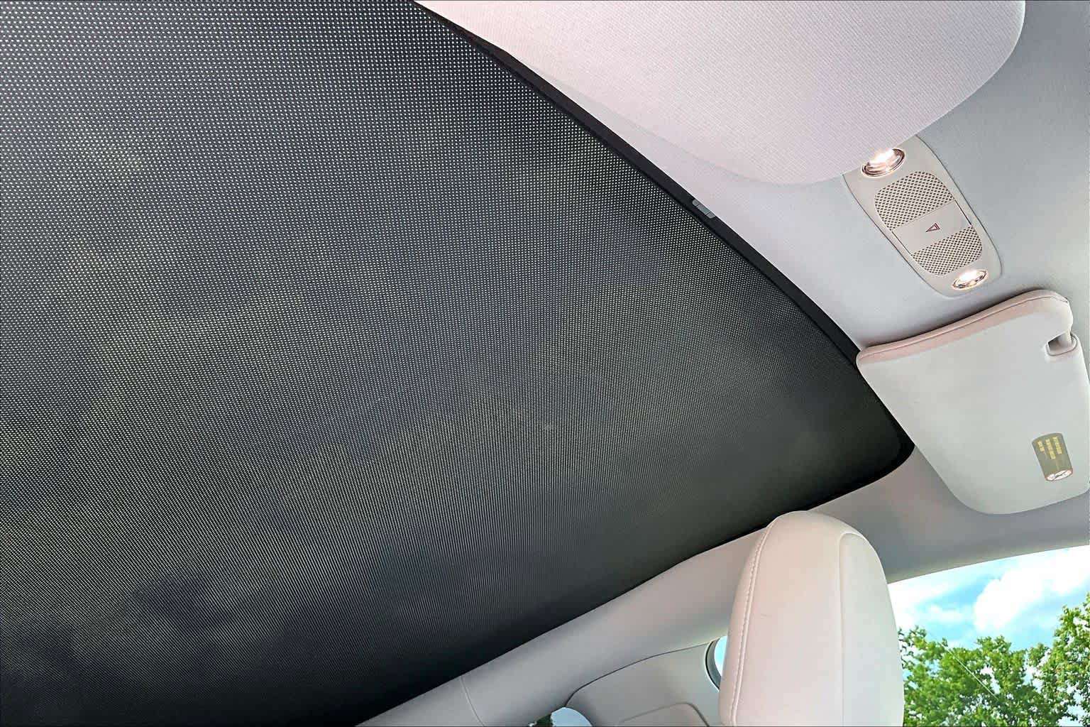Used 2025 Tesla Model Y Long Range RWD image 13