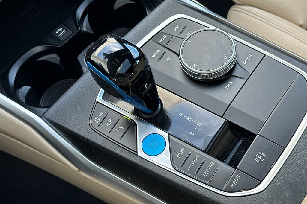 Used 2023 BMW i4 eDrive40 w/ Premium Package image 23