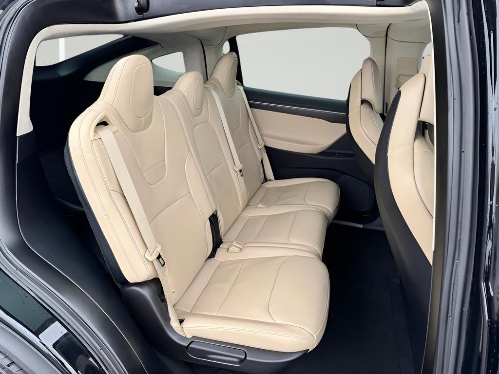 Used 2017 Tesla Model X 75D image 30