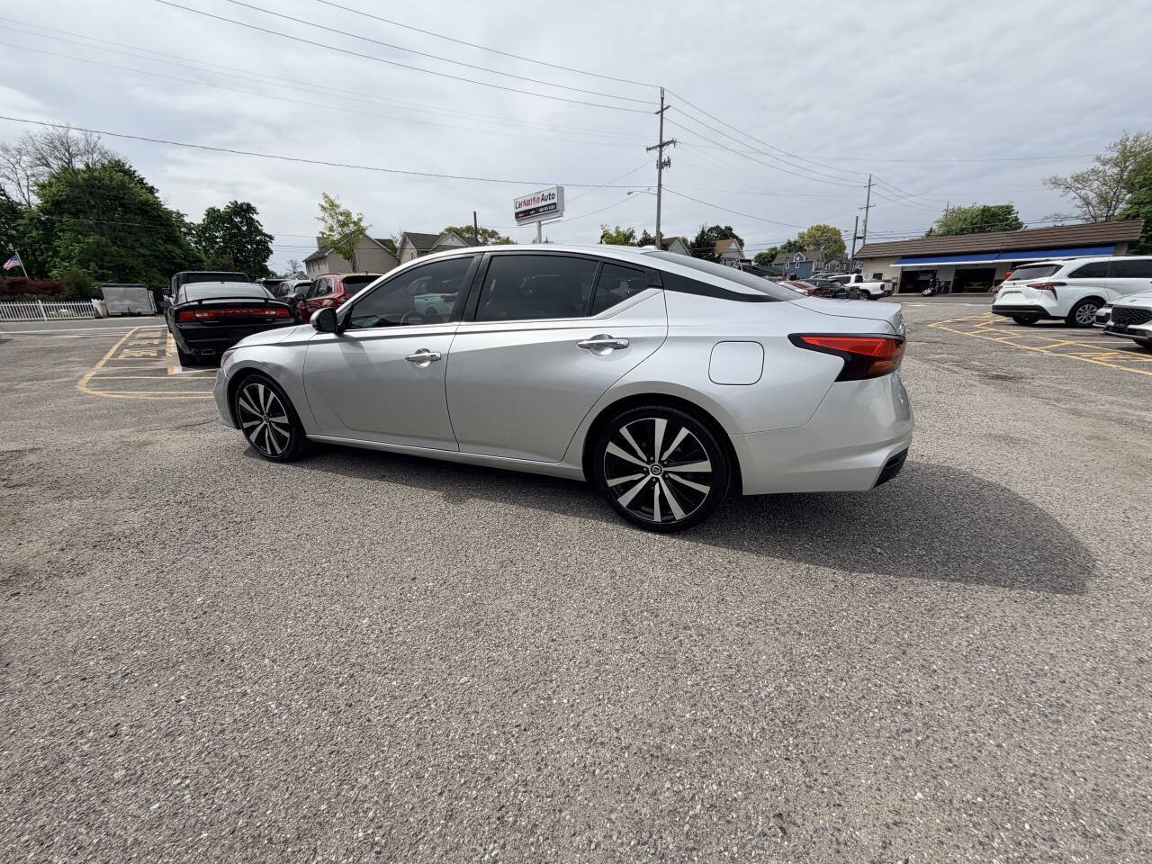 Used 2020 Nissan Altima 2.5 SL FWD image 21