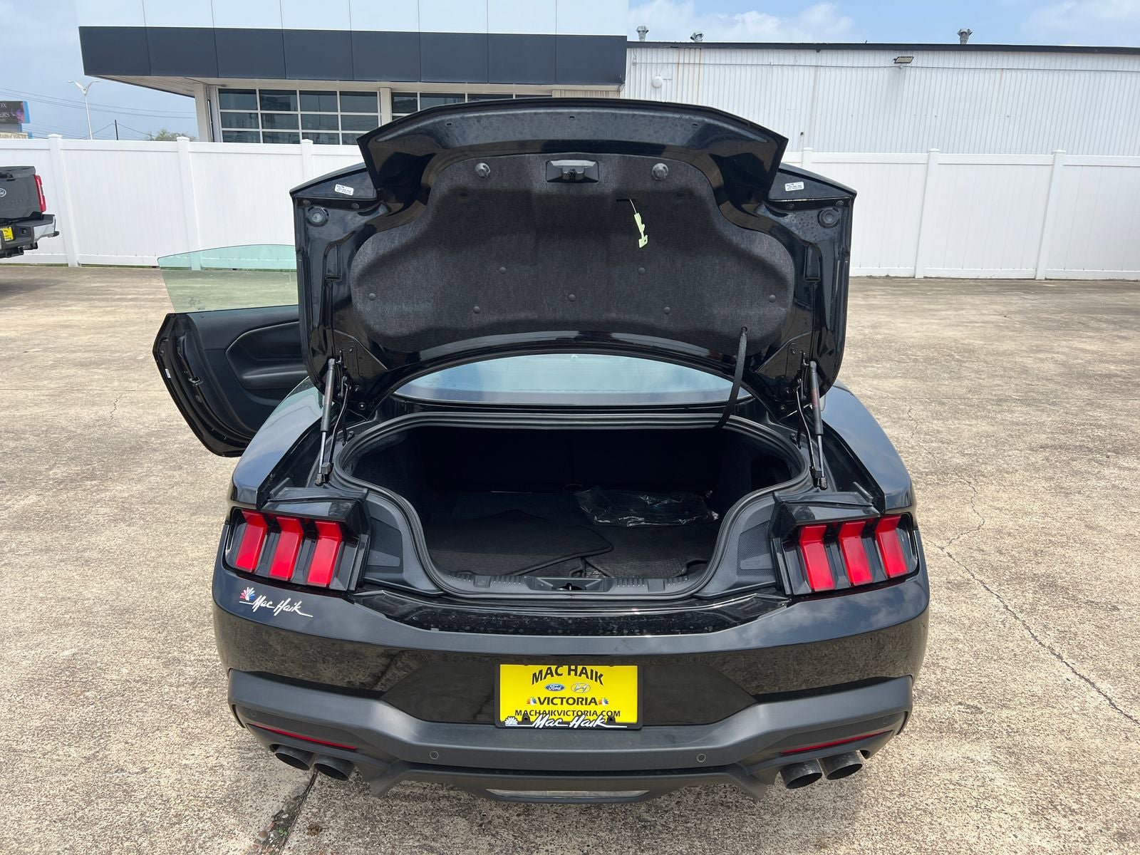 Used 2024 Ford Mustang GT Premium RWD image 11