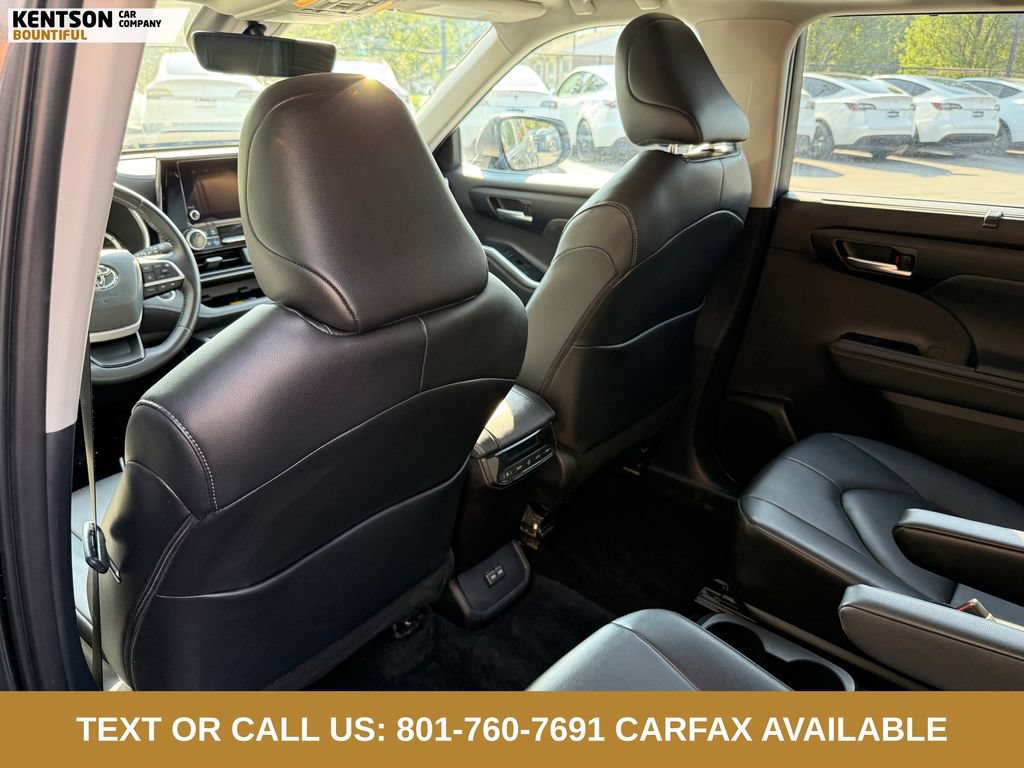 Used 2025 Toyota Highlander XLE AWD/4WD image 31